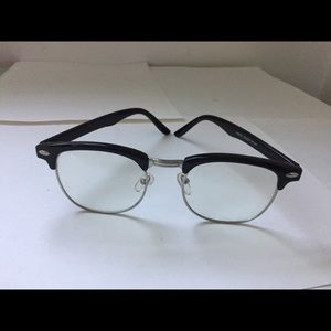 Trendy glasses. NO prescription